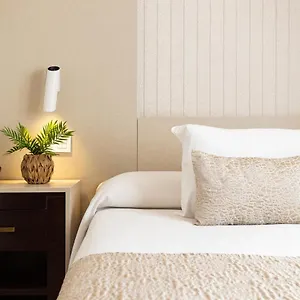 4* Hotell Plaza Del Castillo